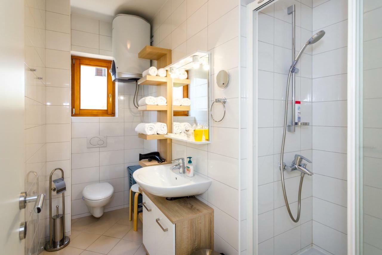 Apartman Jezevac Krk Town Bagian luar foto